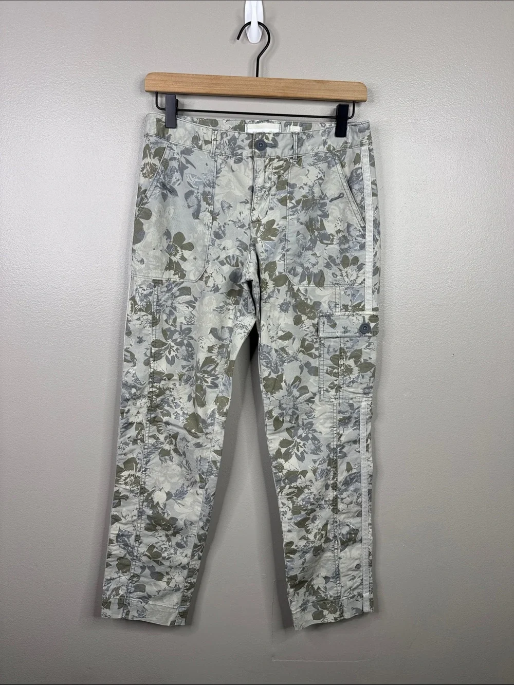 HEI HEI Anthropologie Floral Straight Leg Pants - Women's Size 2 Small Utility